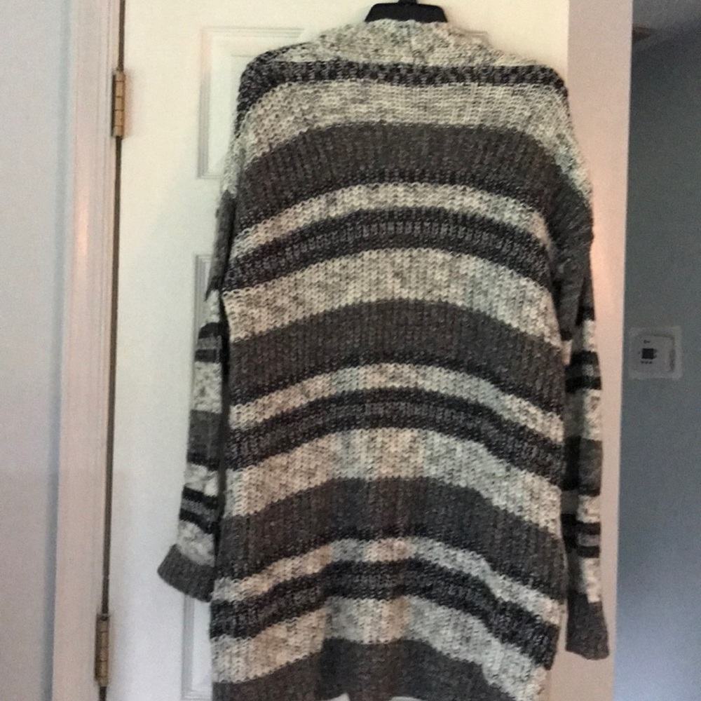 Sweater - Picture 3 of 3